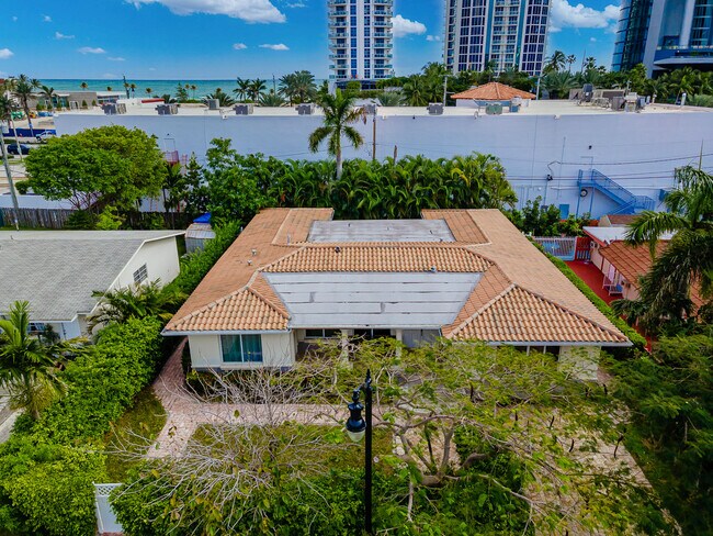 Building Photo - 18625 Atlantic Blvd