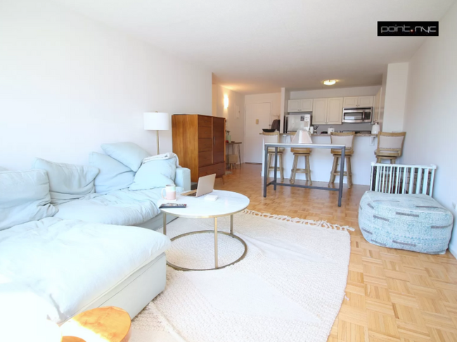 Building Photo - 3 bedroom in nyc NY 10011