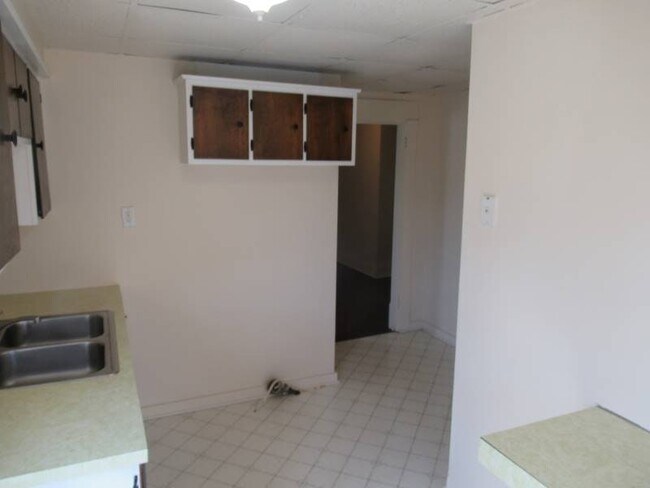 Building Photo - 522 West Madison Avenue, Unit 2B