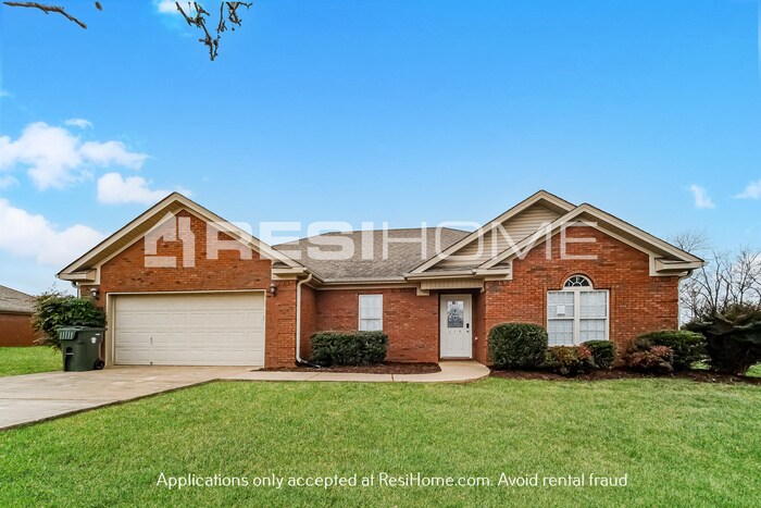 Primary Photo - 118 Bullard Road