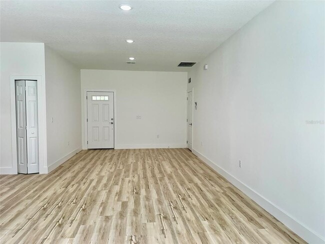 Building Photo - 10141 N Jacobson Way