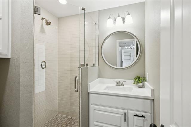 Foto del edificio - 1317 Meandering Way