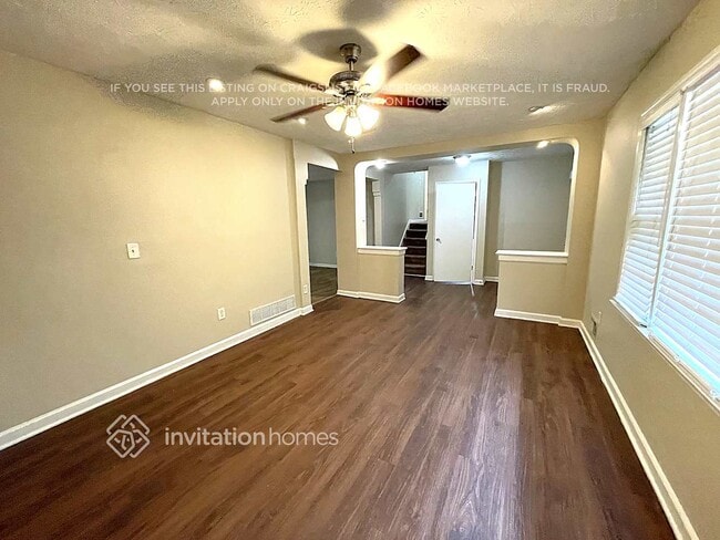 Foto del edificio - 1398 Yates Ave