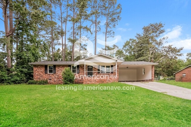 Building Photo - 2523 Meadowbrook Dr