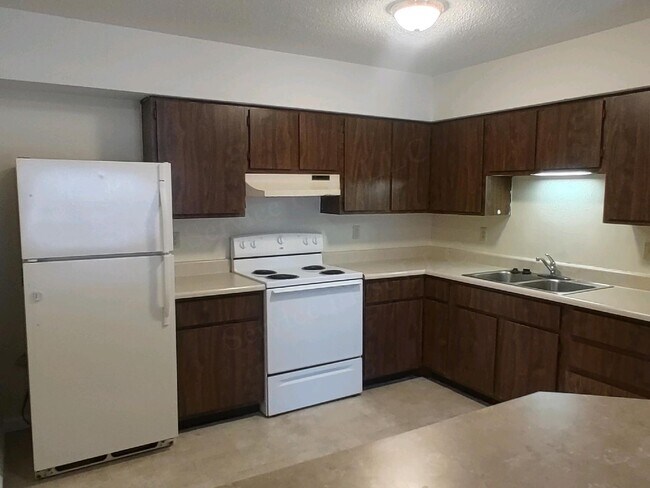 Foto del edificio - Dogwood Apartments