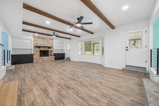 Foto del edificio - 2175 Park Rd