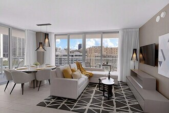 Building Photo - 4010 S Ocean Dr