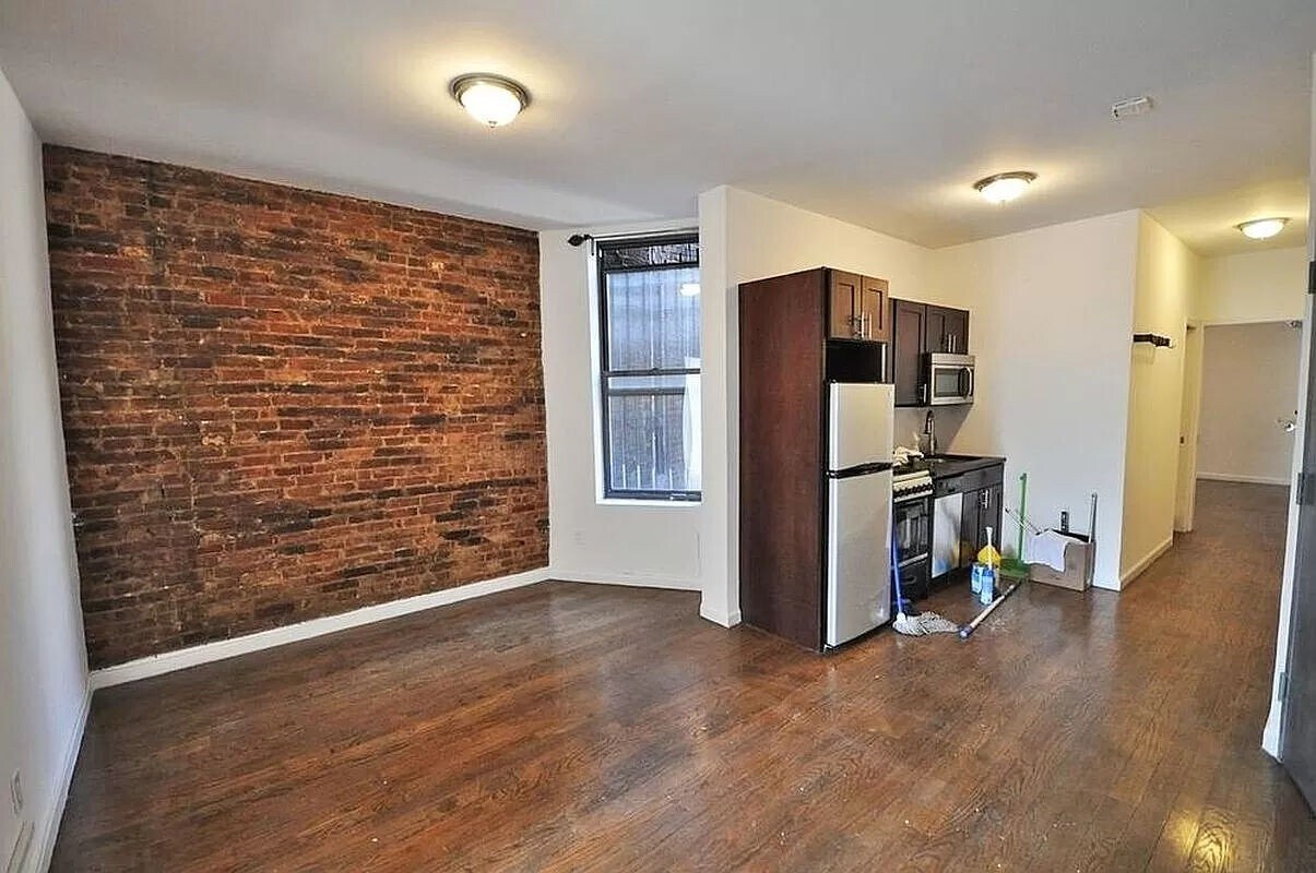 254 BROOME ST. Room for Rent in New York, NY