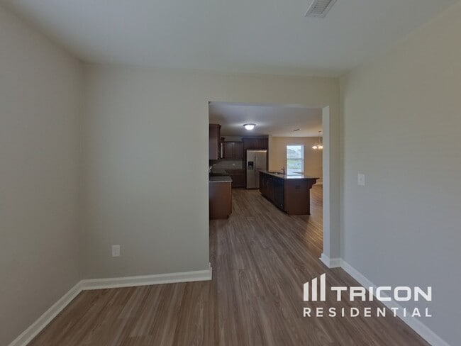 Building Photo - 845 Alta Wy