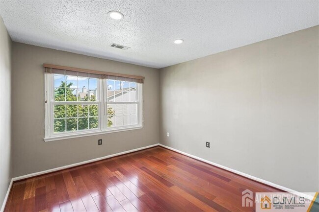 Foto del edificio - 834 Edpas Rd