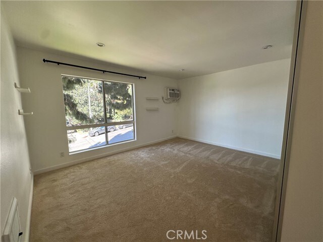 Foto del edificio - 1222 N Olive Dr