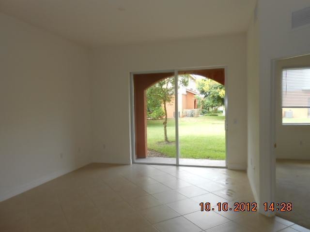 Building Photo - 61 SE Palermo Court 101 Stuart FL 34994