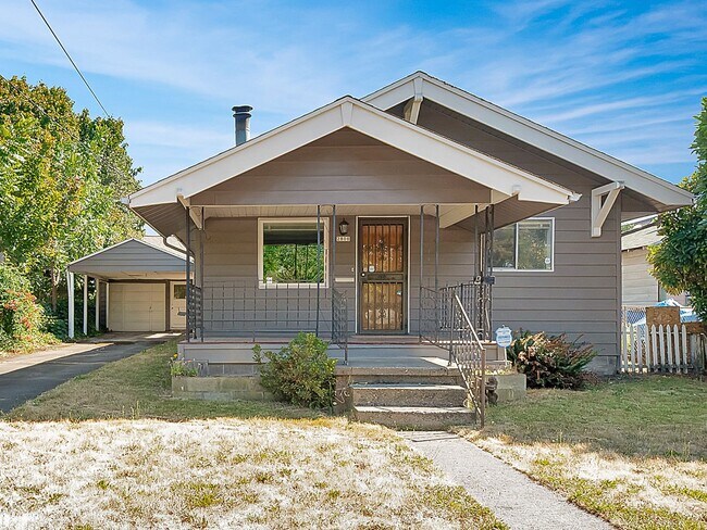 Foto del edificio - Small, cute 3-bdr/1-bath Kenton home w/ fe...