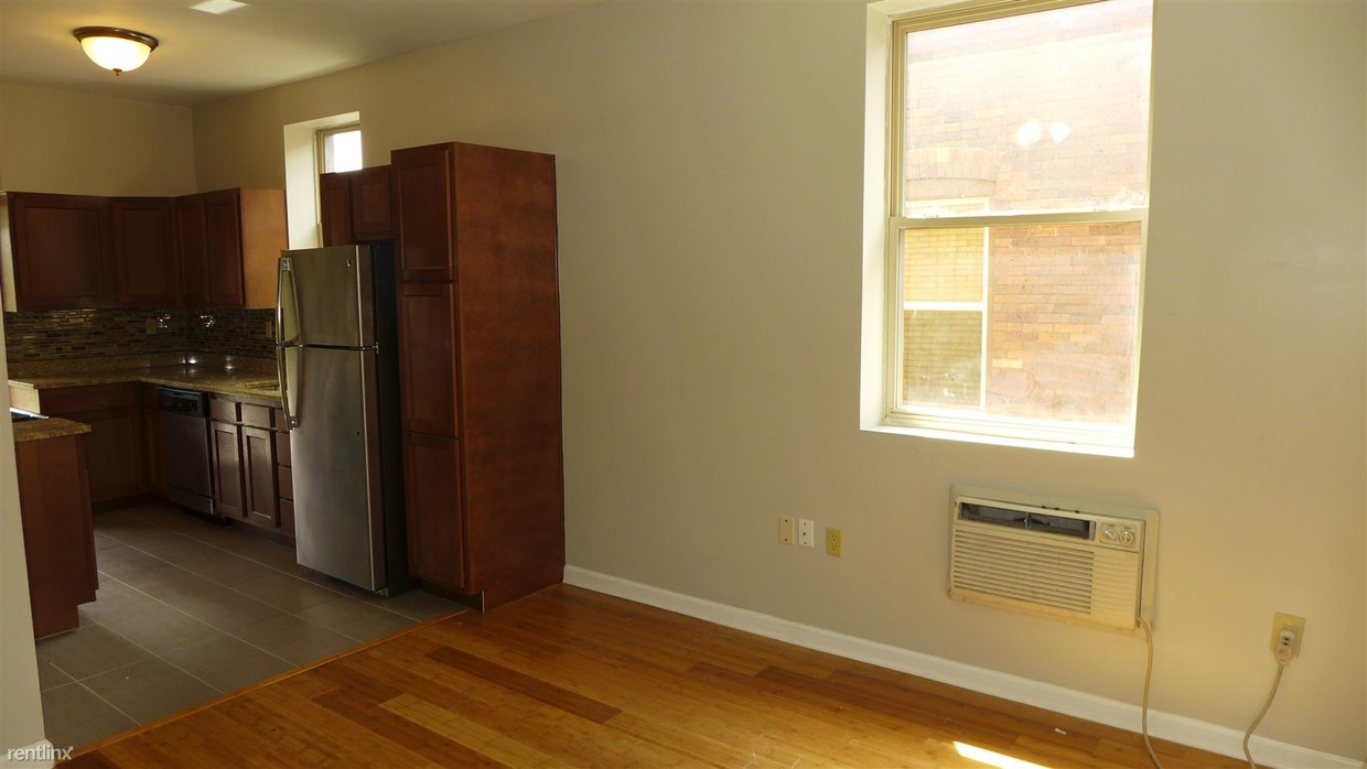 Building Photo - 322 Melwood Ave