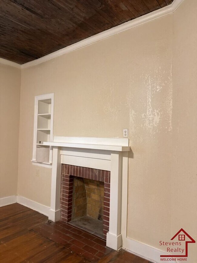 Foto del edificio - 117 N Main St