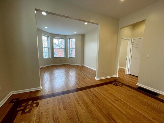 Foto del edificio - 2809 W Wabansia Ave