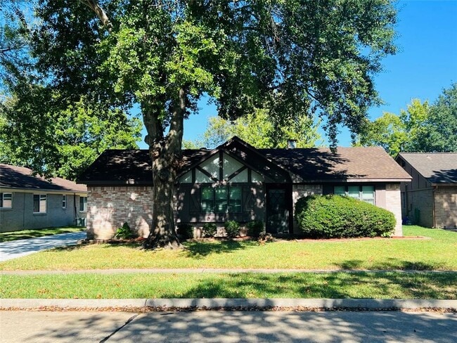 Building Photo - 1846 Michele Dr