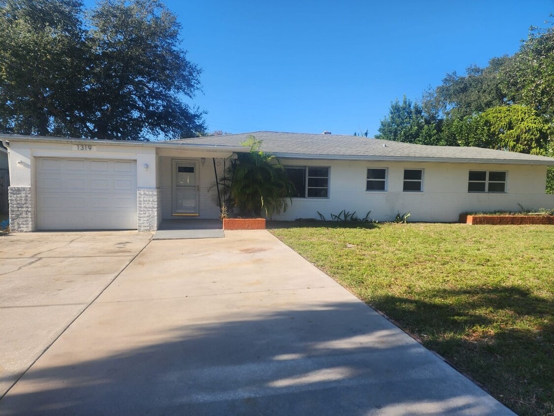 Primary Photo - Pasadena Golf Club Estates - 2 Bedroom 2 B...