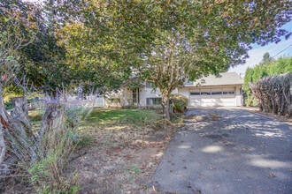 Building Photo - 12320 NE 18th Ave