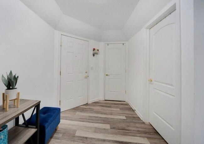 Foto del edificio - 785 Hidden Springs Dr