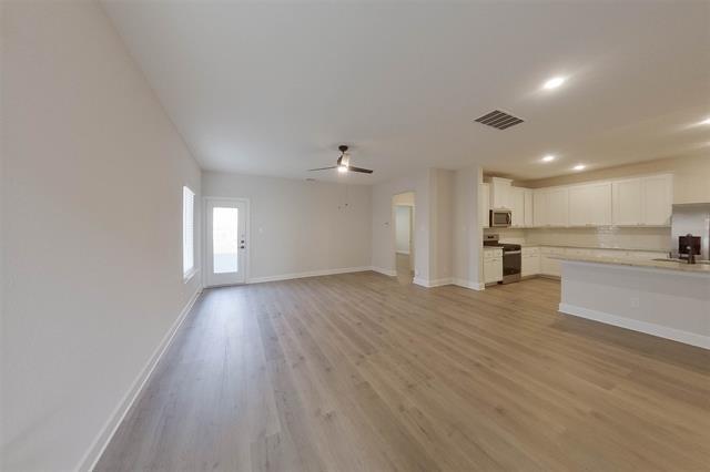 Foto del edificio - 1104 Dye Blvd