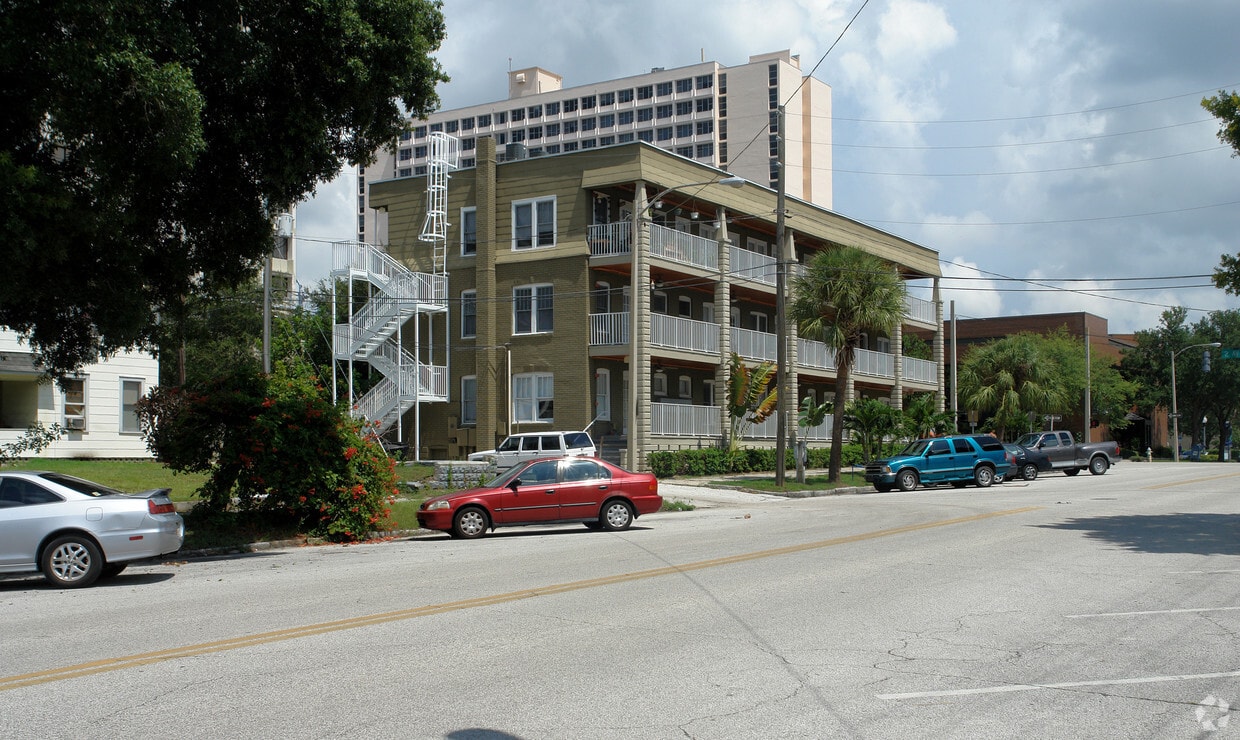 Building Photo - 201 5th St S