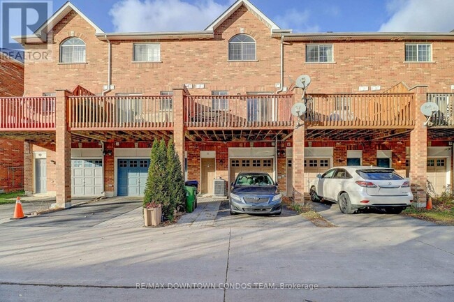 Building Photo - 4271A Lawrence Ave E