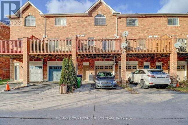 Photo du bâtiment - 4271A Lawrence Ave E