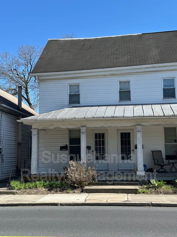 Primary Photo - 518 W Main St