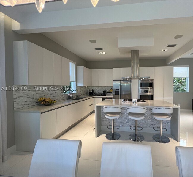 Foto del edificio - 7550 NW 101st Ct