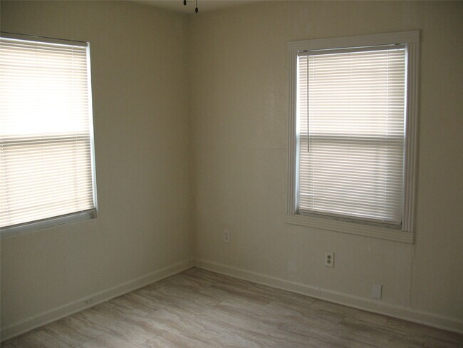 Foto del edificio - 2610 Scott St