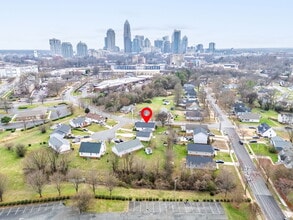 Building Photo - 912 Lyme Brook Ln