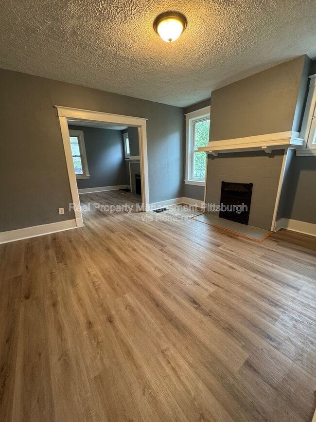 Building Photo - 311 W Burgess St