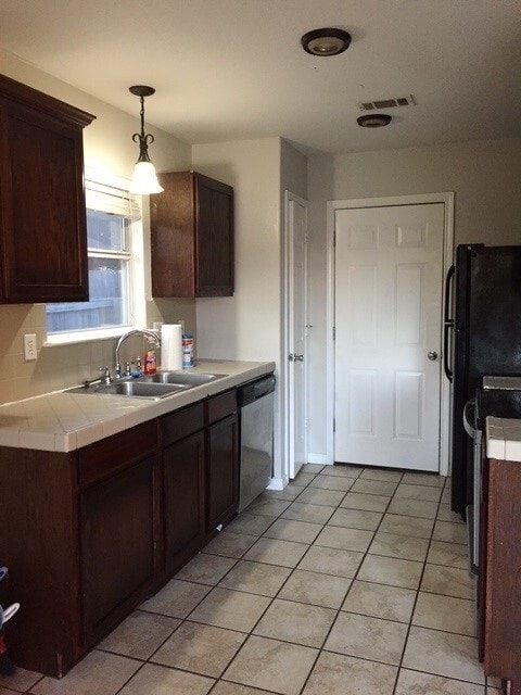 Building Photo - 3402 Warfield Dr