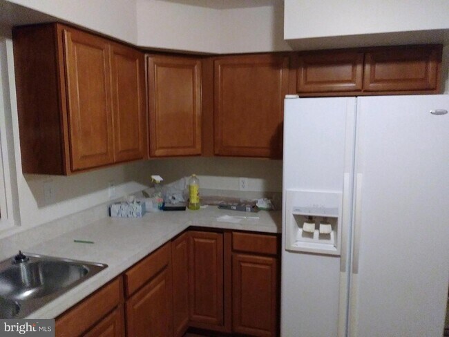 Building Photo - 9925 Kirksville Ln