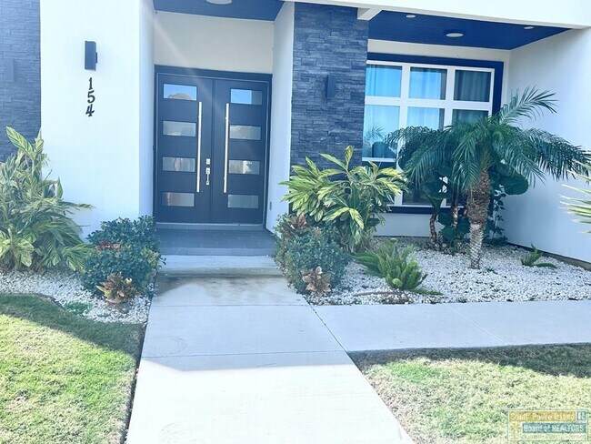 Building Photo - 154 Oleander Dr