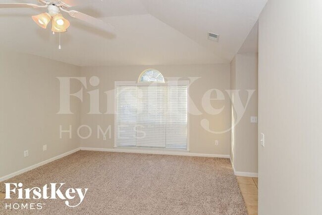 Building Photo - 5616 Kemberton Way