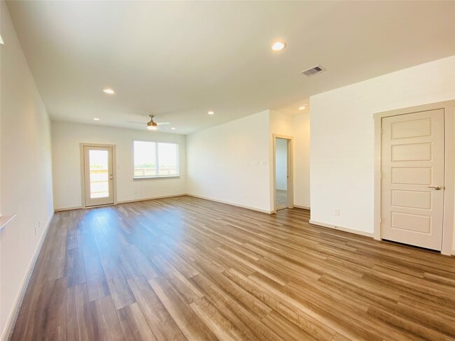 Foto del edificio - 2811 Chancery Summit Ct