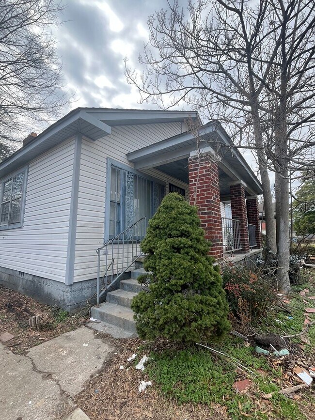 Photo - Newly Renovated Unit in Heart of Memphis House