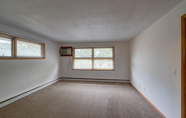 Building Photo - 4909 Ascot Ln