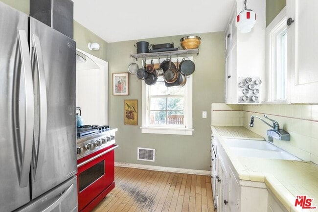 Foto del edificio - 1423 McCollum St