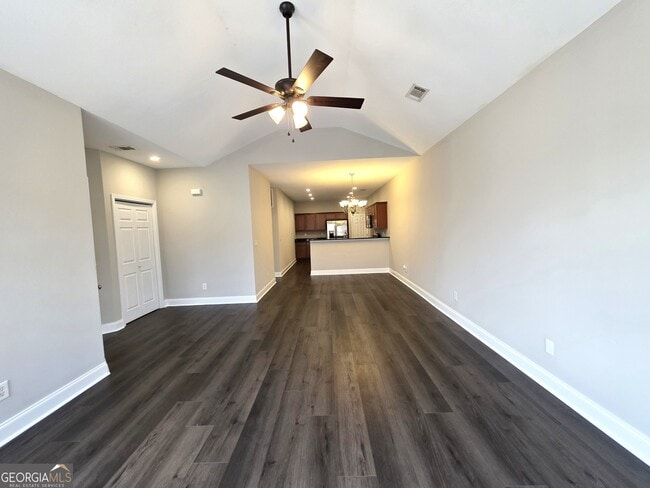 Building Photo - 412 Nandina Ct
