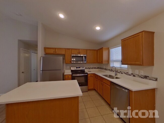 Foto del edificio - 40441 W Thornberry Ln