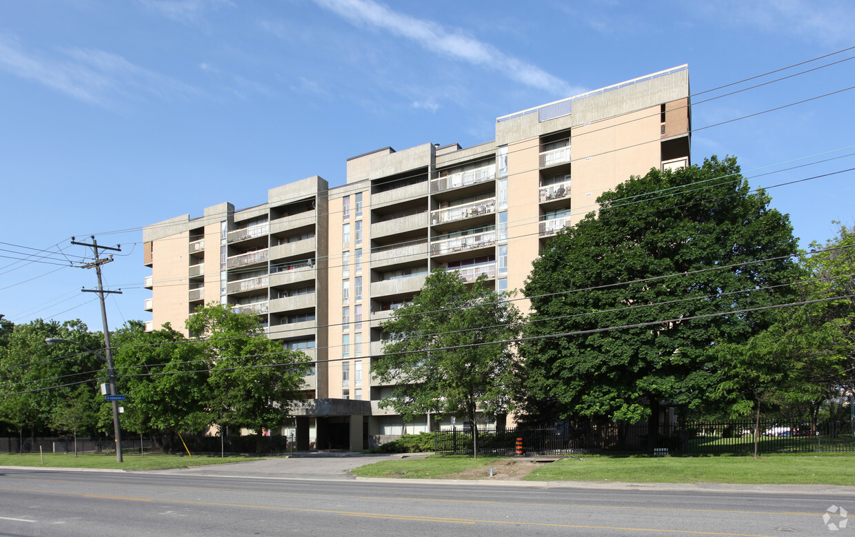 Alban Woods Apartments Appartements - 3710 Keele St Toronto, ON ...