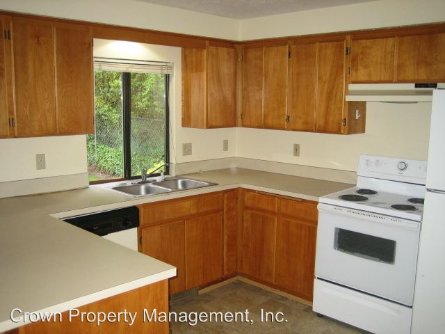 Building Photo - 1810 Whitcomb Ct NW