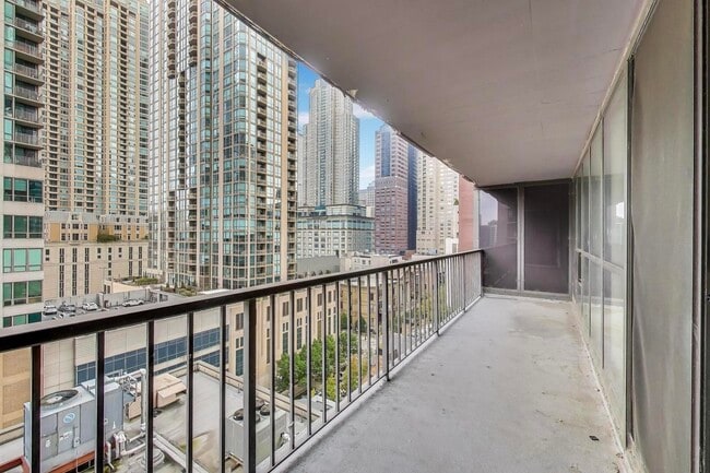 Foto del edificio - 10 E Ontario St