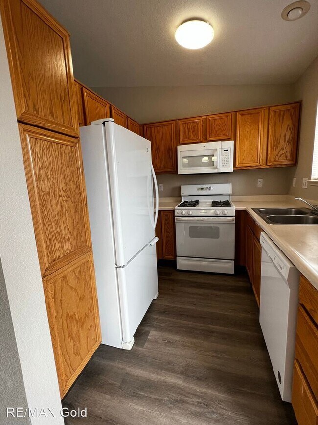Foto del edificio - 3 br, 2 bath House - 5743 Cinnamon Court