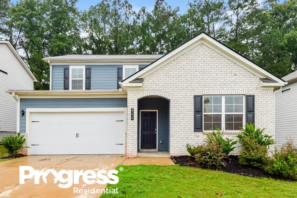Primary Photo - 211 Hamilton Pointe Dr