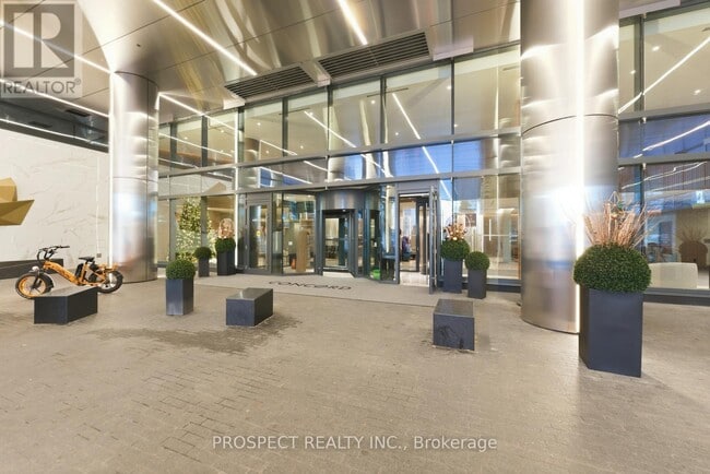 Building Photo - 1 Concord Cityplace Wy