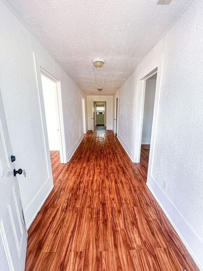 Building Photo - 3114 Avenue M 1/2